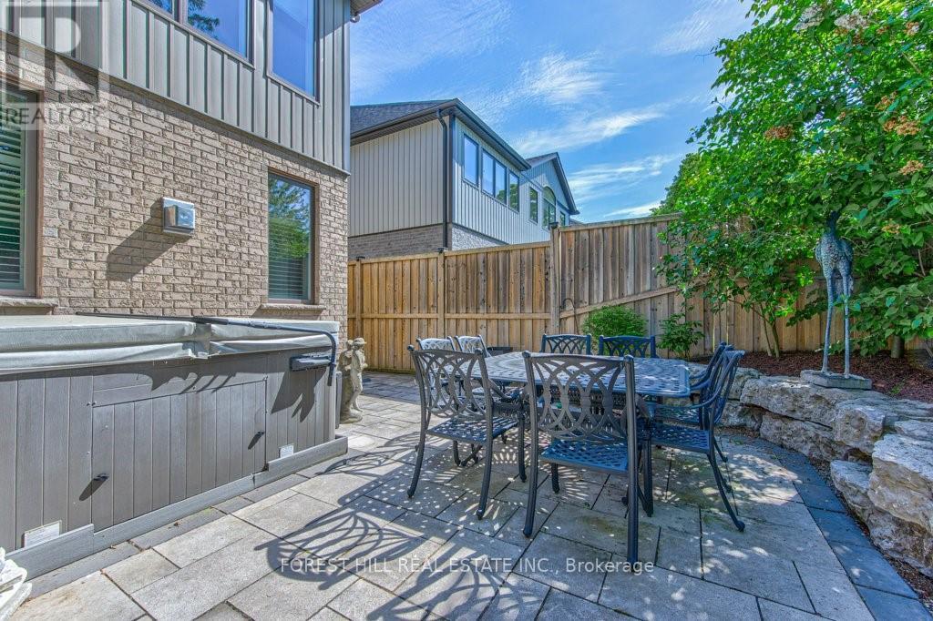 158 EAGLECREST STREET - 43