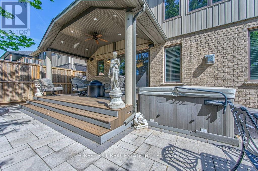 158 EAGLECREST STREET - 44