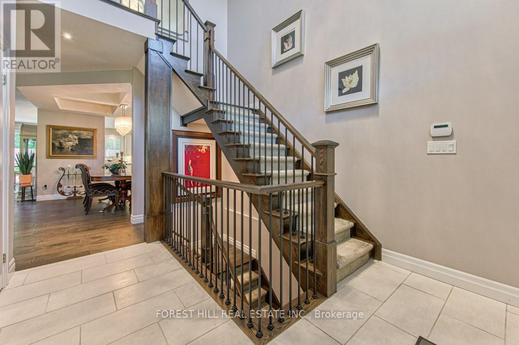 158 EAGLECREST STREET - 5