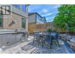 158 Eaglecrest Street, Waterloo, ON N2K0C5 Photo 43