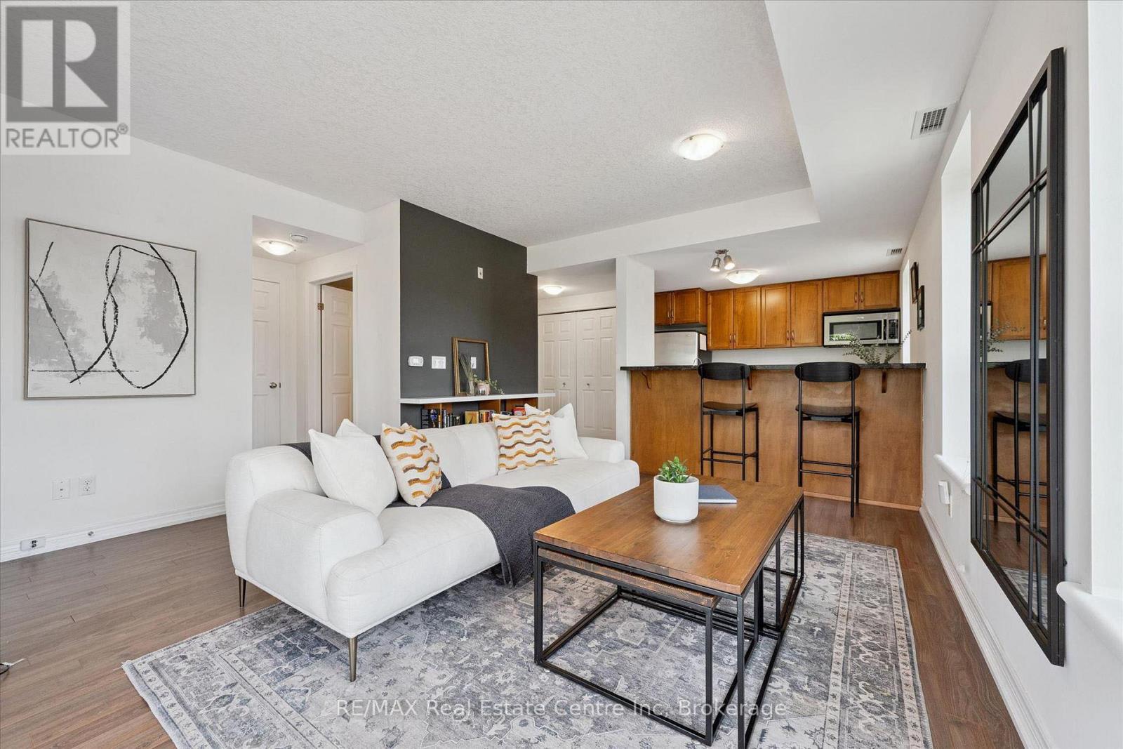 #309 901 PAISLEY ROAD - 5