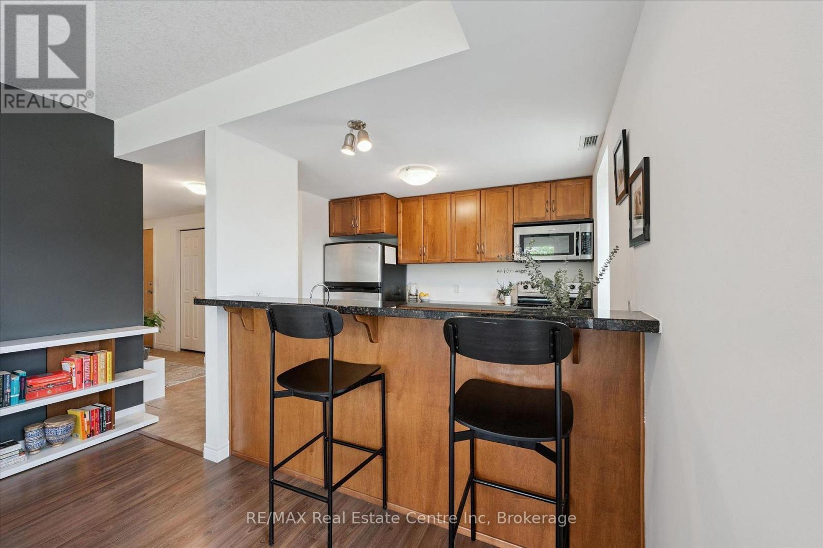 #309 901 PAISLEY ROAD - 8