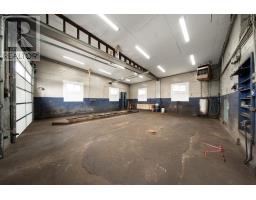 258 Goulais Ave, Sault Ste  Marie, ON P6C4Z9 Photo 11