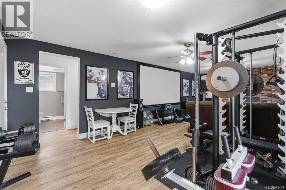 1143 Third Ave - 32