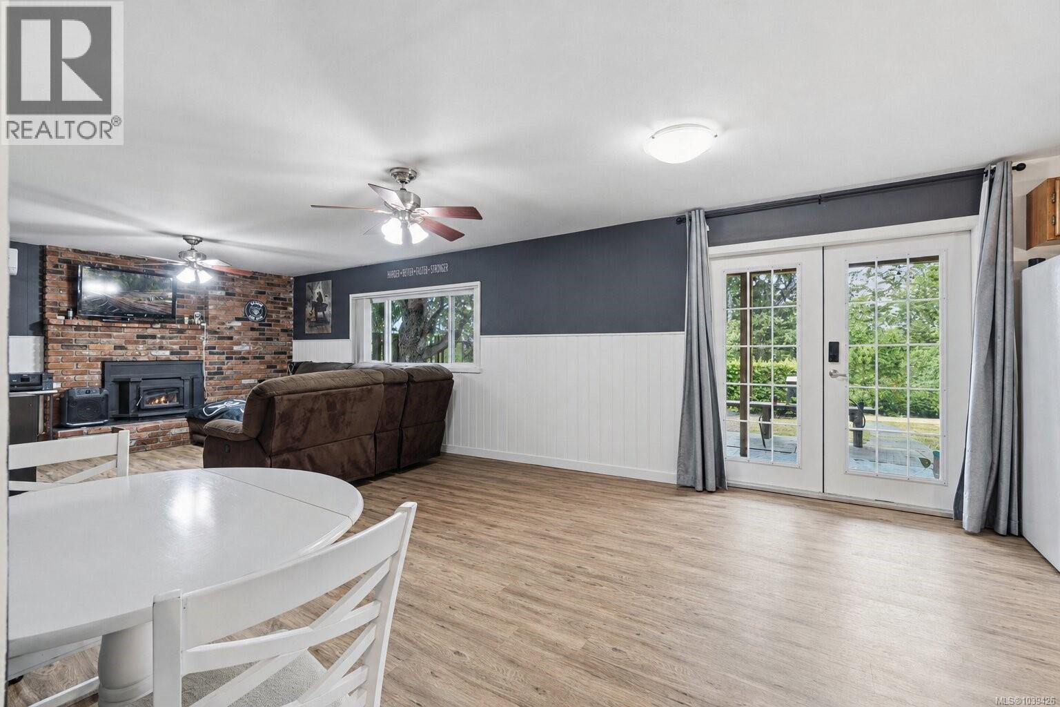 1143 Third Ave - 33