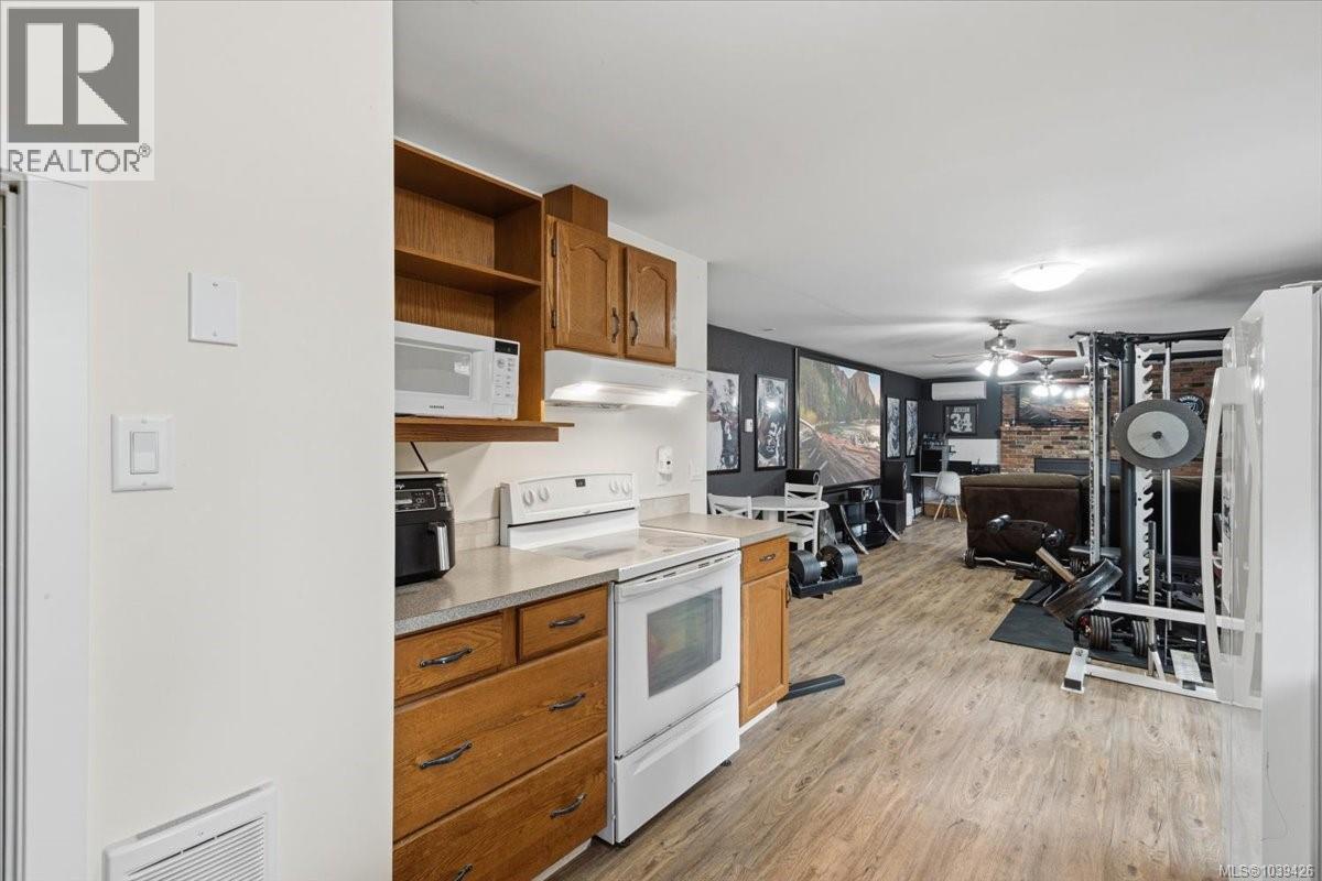 1143 Third Ave - 39