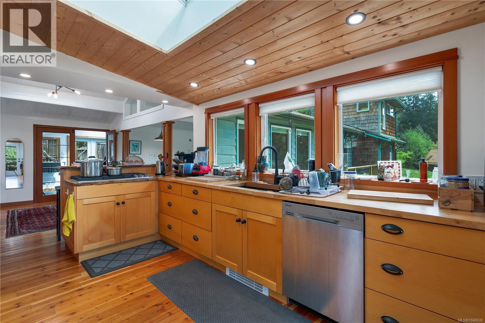 653 Heriot Bay Rd - 20