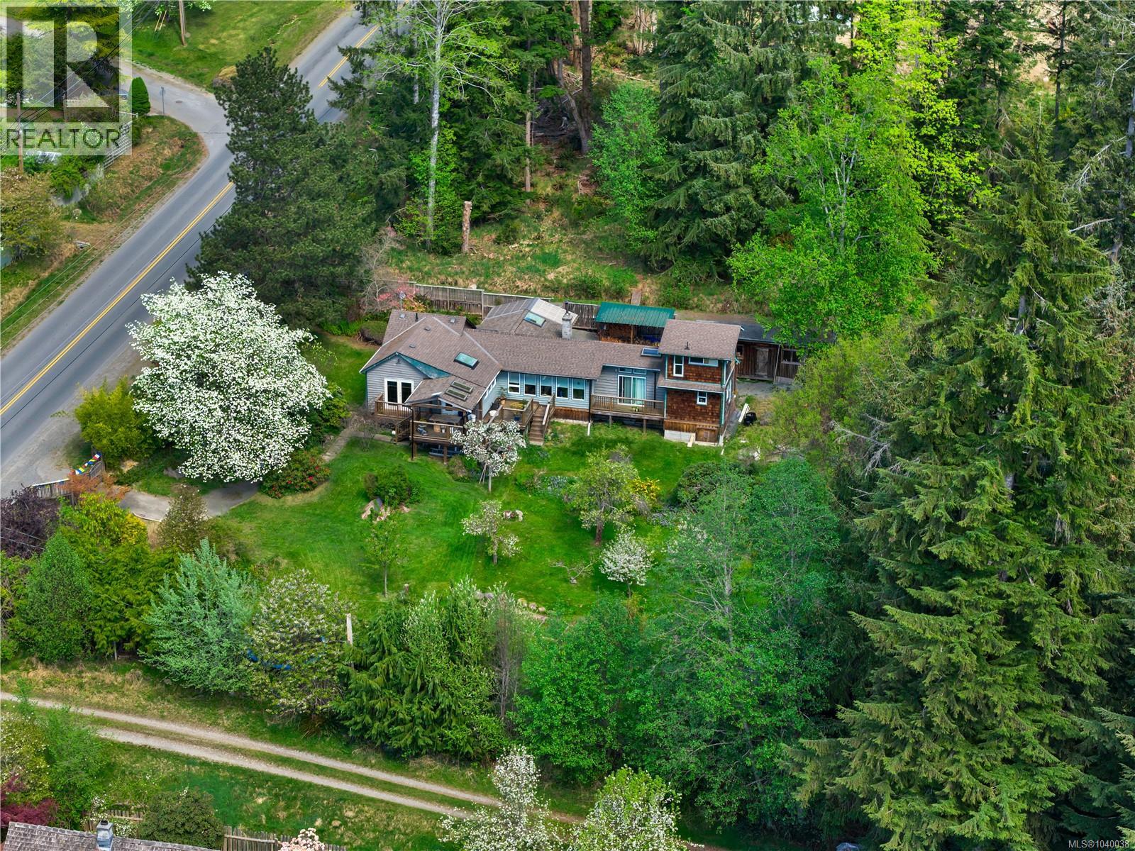 653 Heriot Bay Rd - 75