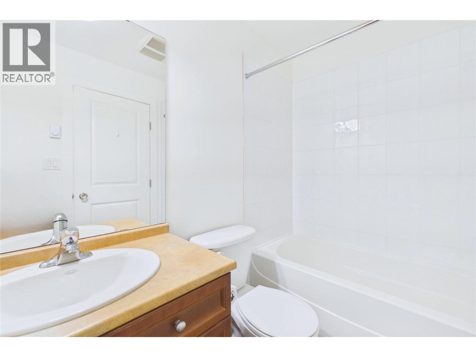 #404 256 Hastings Avenue - 19