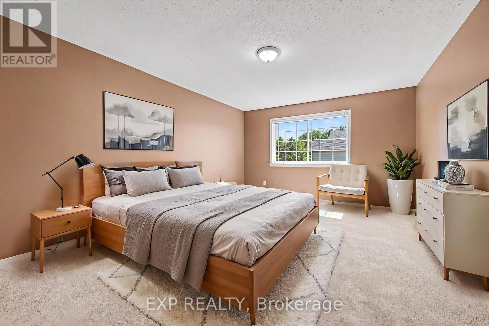 3 Bed, 3 Bath House for Sale in Ottawa – 30 MIDWOOD PRIVATE, Ottawa – MLS# X13427530 - Image 14