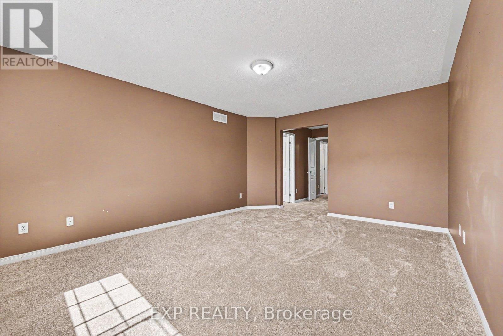 3 Bed, 3 Bath House for Sale in Ottawa – 30 MIDWOOD PRIVATE, Ottawa – MLS# X13427530 - Image 15