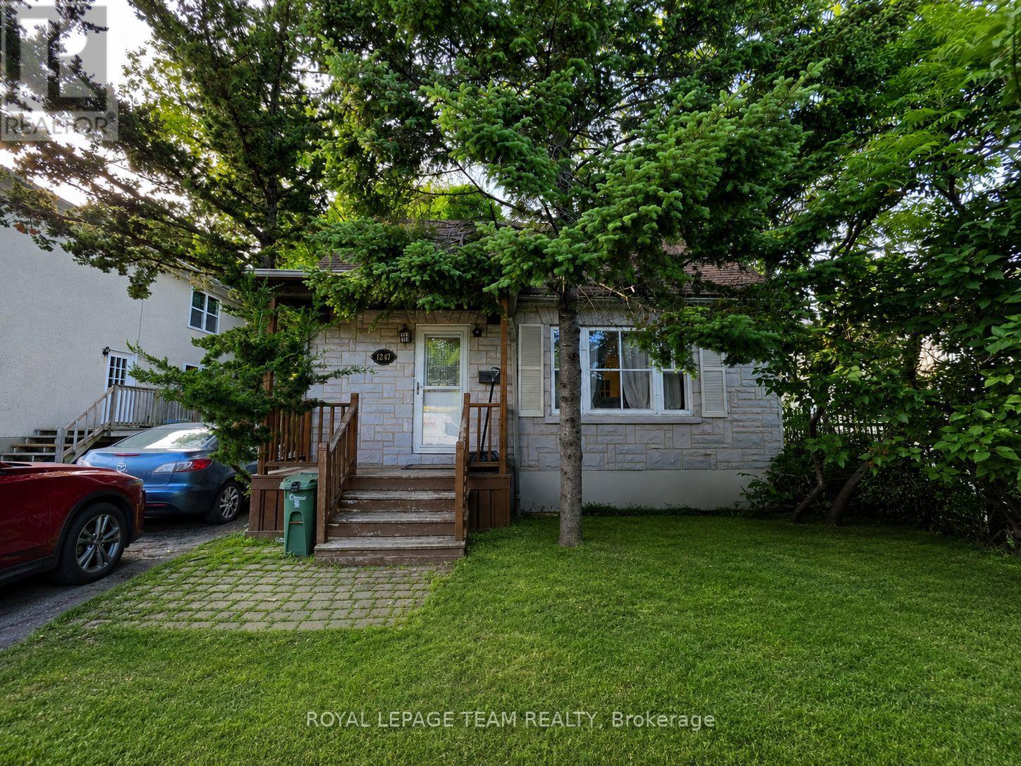 1247 SUMMERVILLE AVENUE - 1