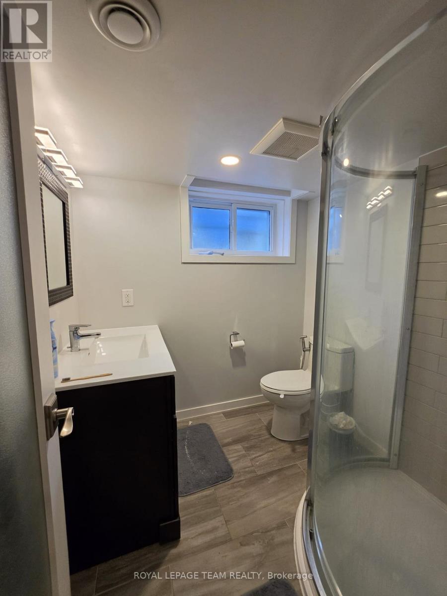 1247 SUMMERVILLE AVENUE - 21