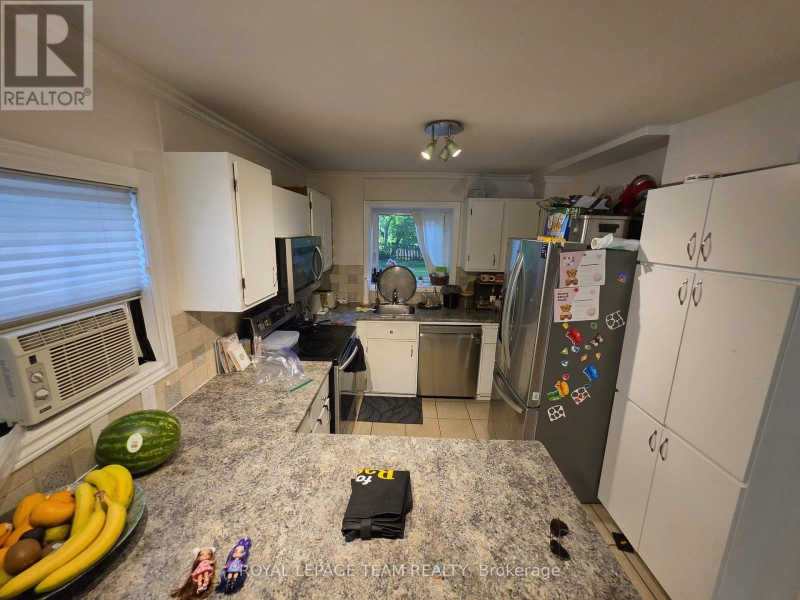 1247 SUMMERVILLE AVENUE - 7