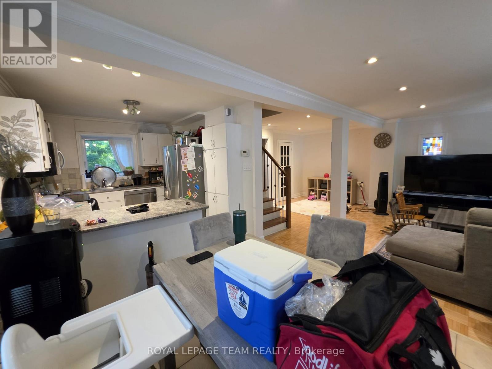1247 SUMMERVILLE AVENUE - 9