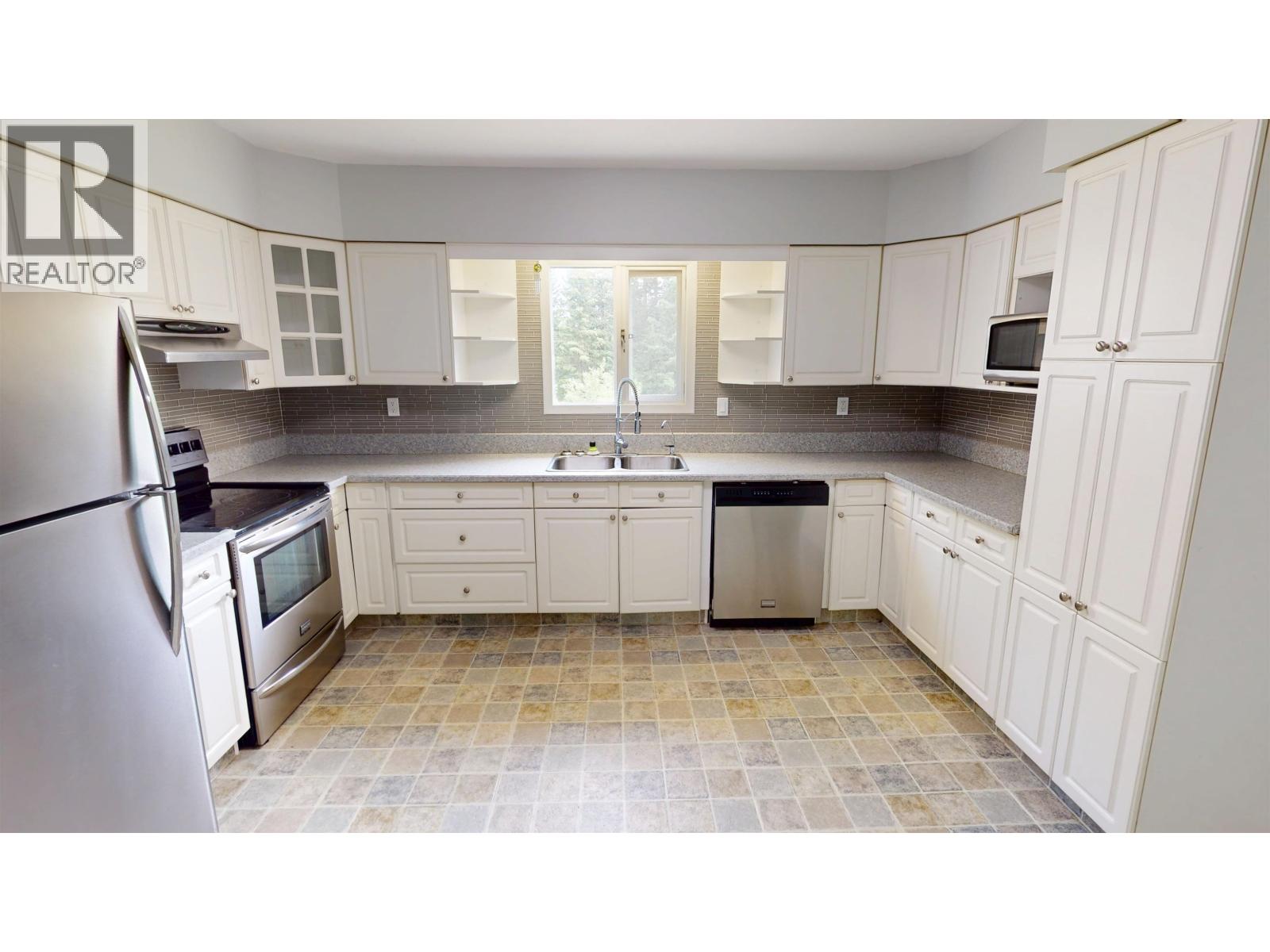 2823 NAZKO ROAD - 16