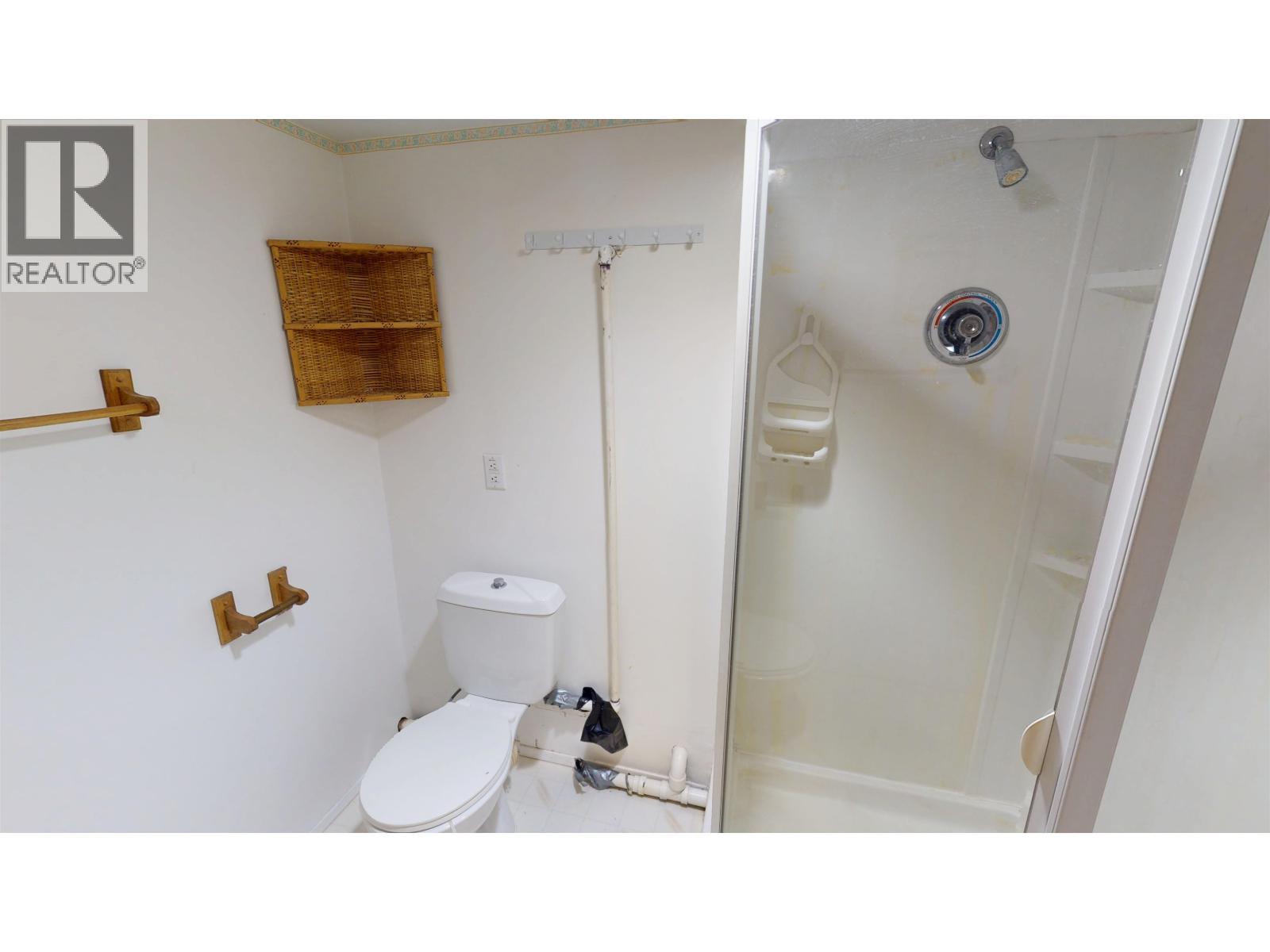 2823 NAZKO ROAD - 33