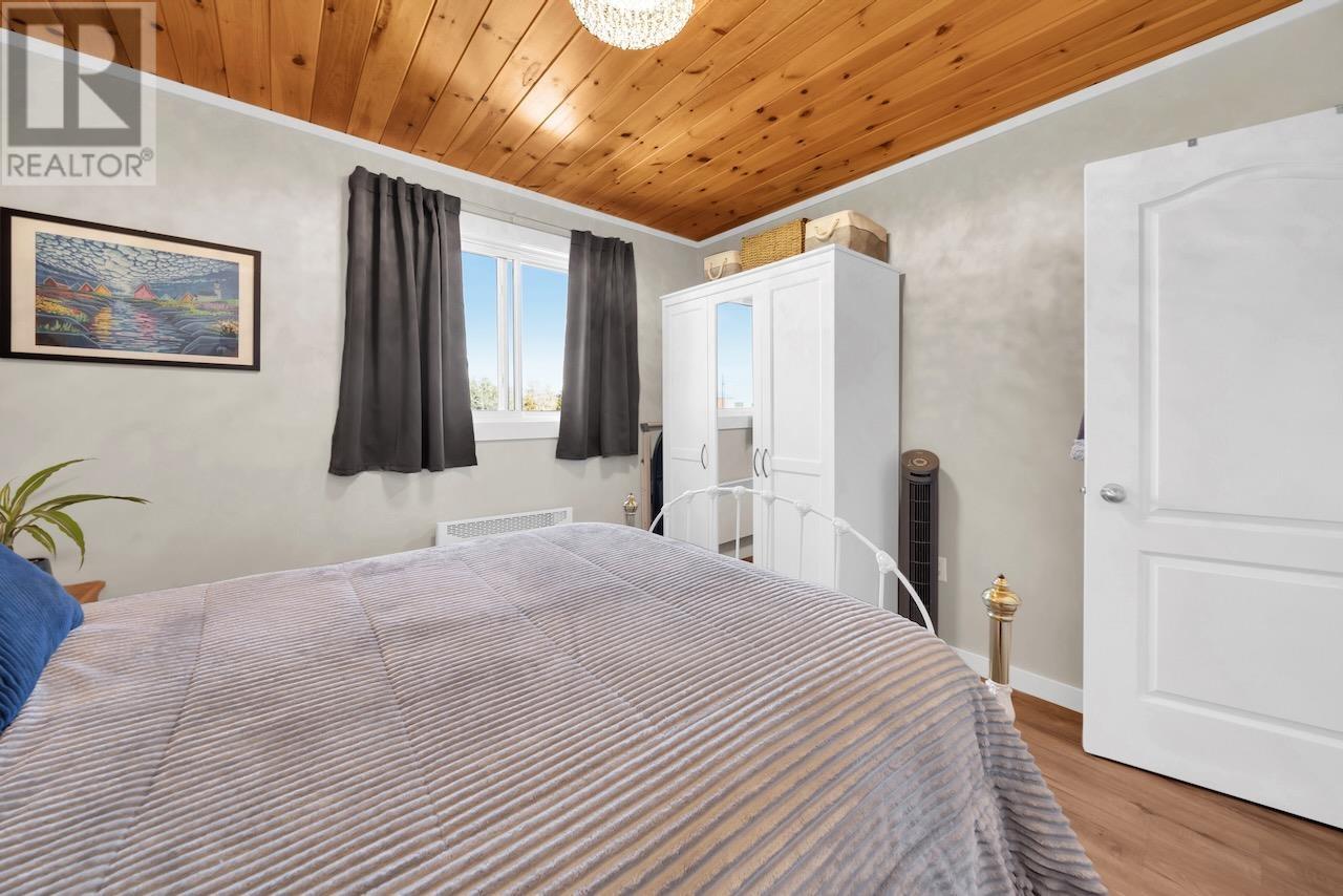 9 BEACHVIEW Crescent - 16