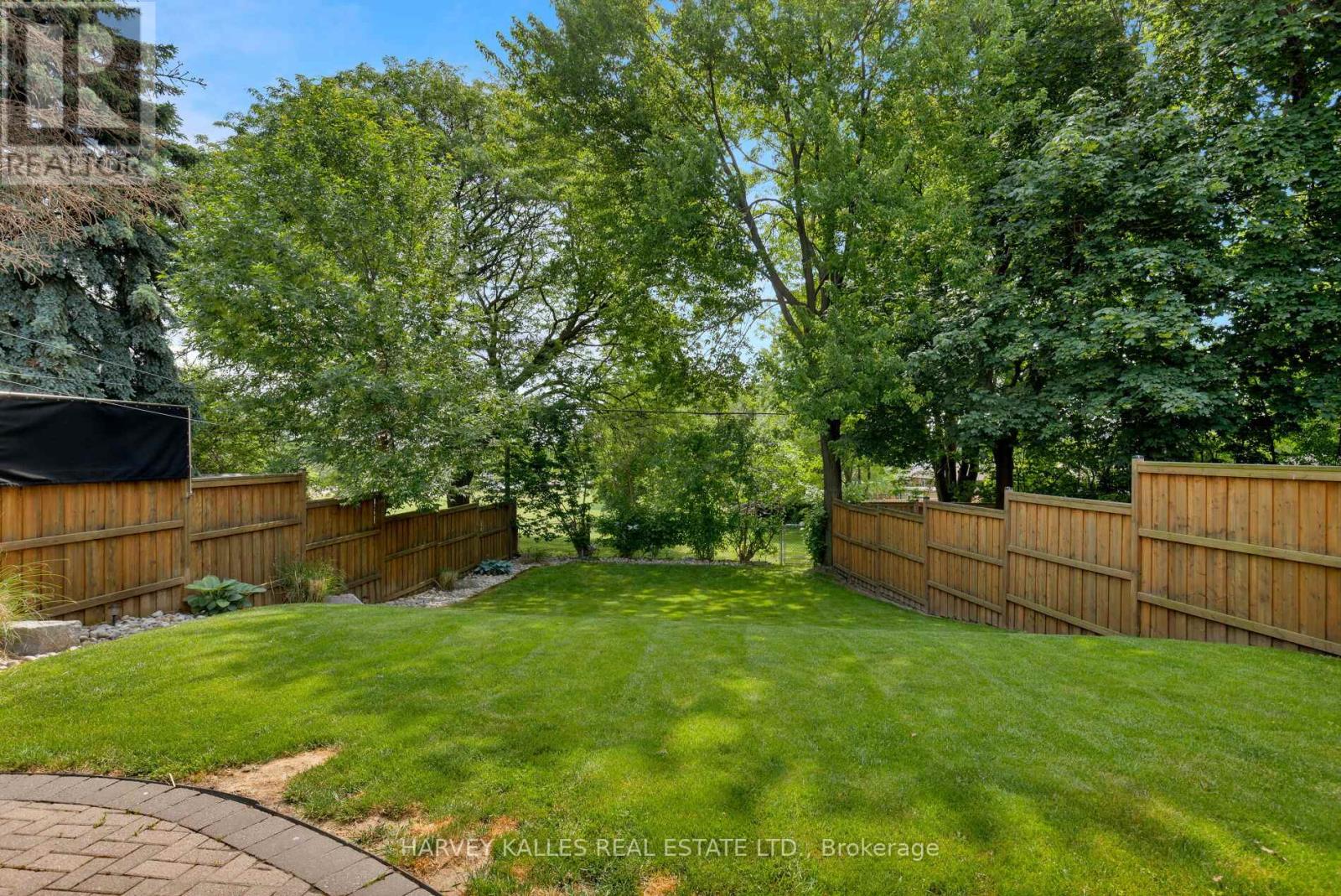 45 ASHFIELD DRIVE - 19