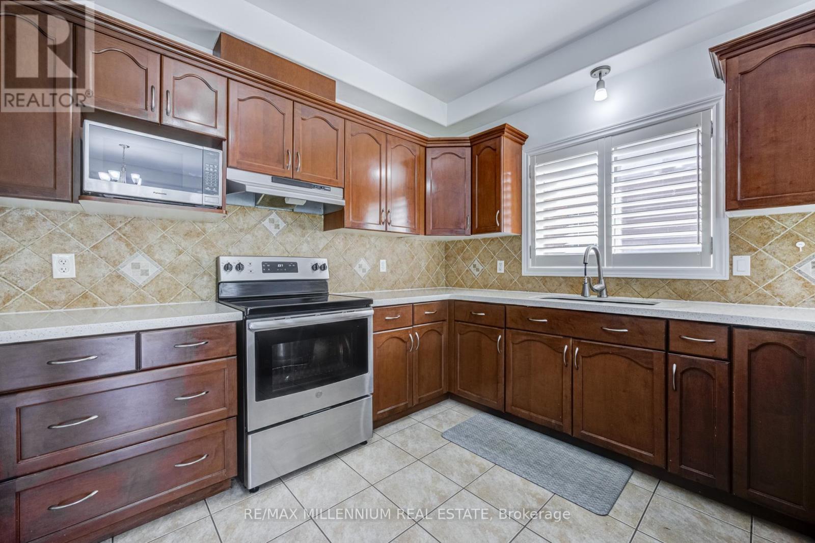 96 WINDWOOD DRIVE - 12