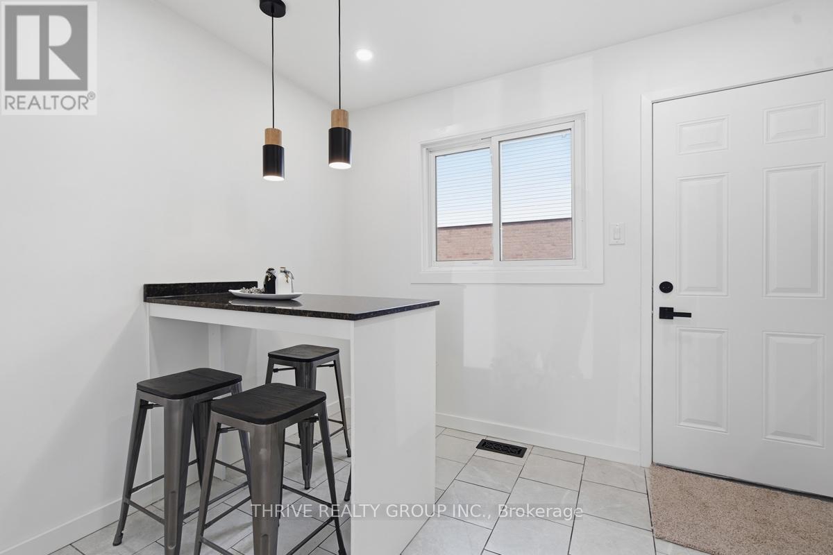 #22 700 EXETER ROAD - 13
