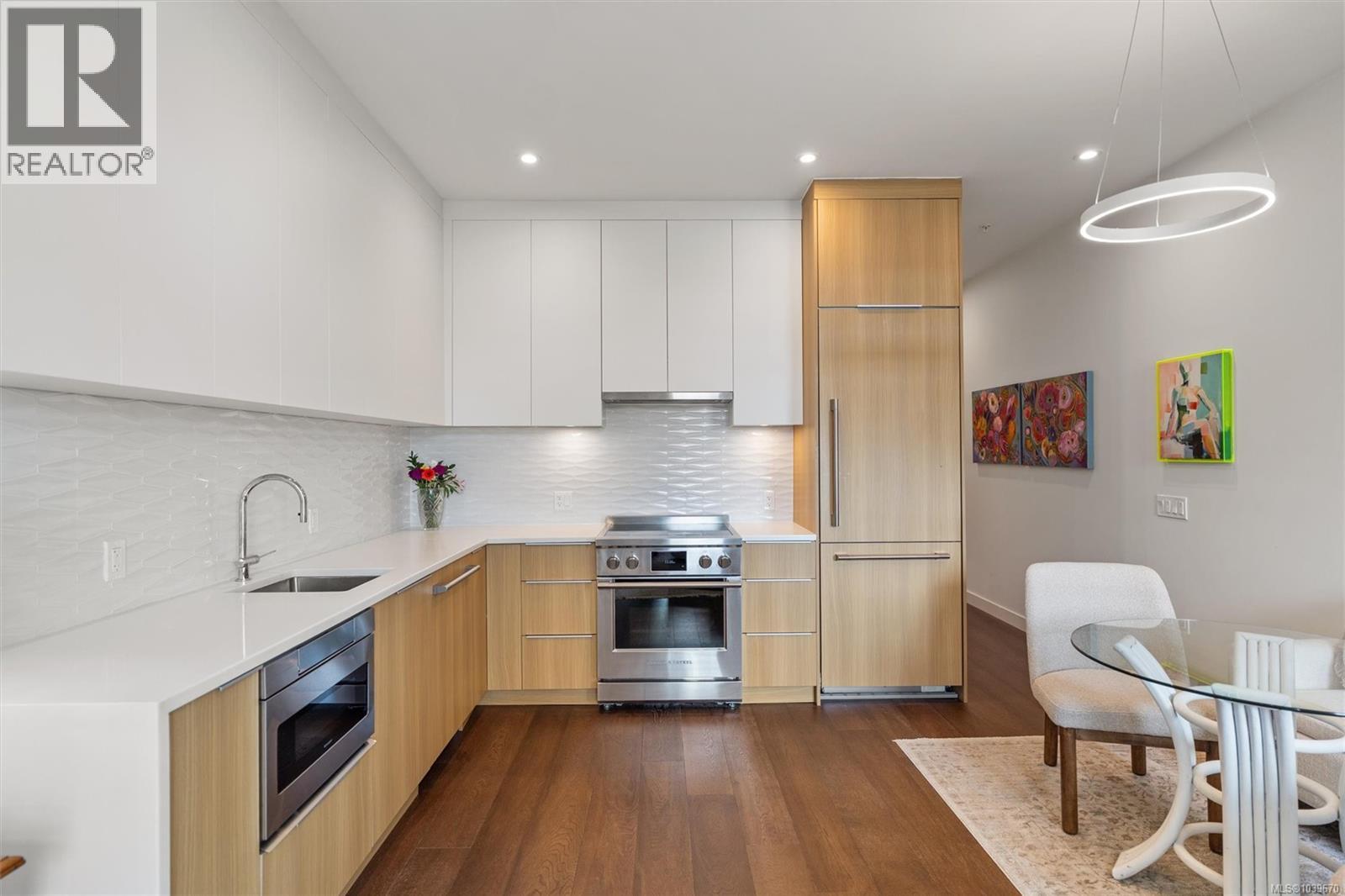#205 9570 Fifth St - 6