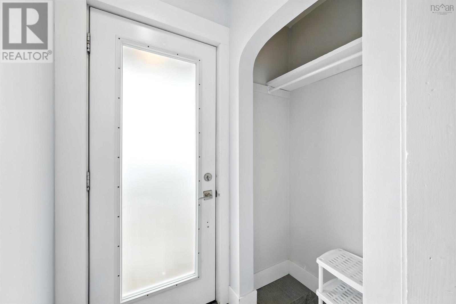 81 Adelaide Avenue - 22