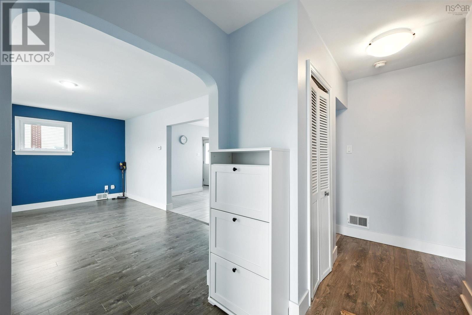 81 Adelaide Avenue - 4