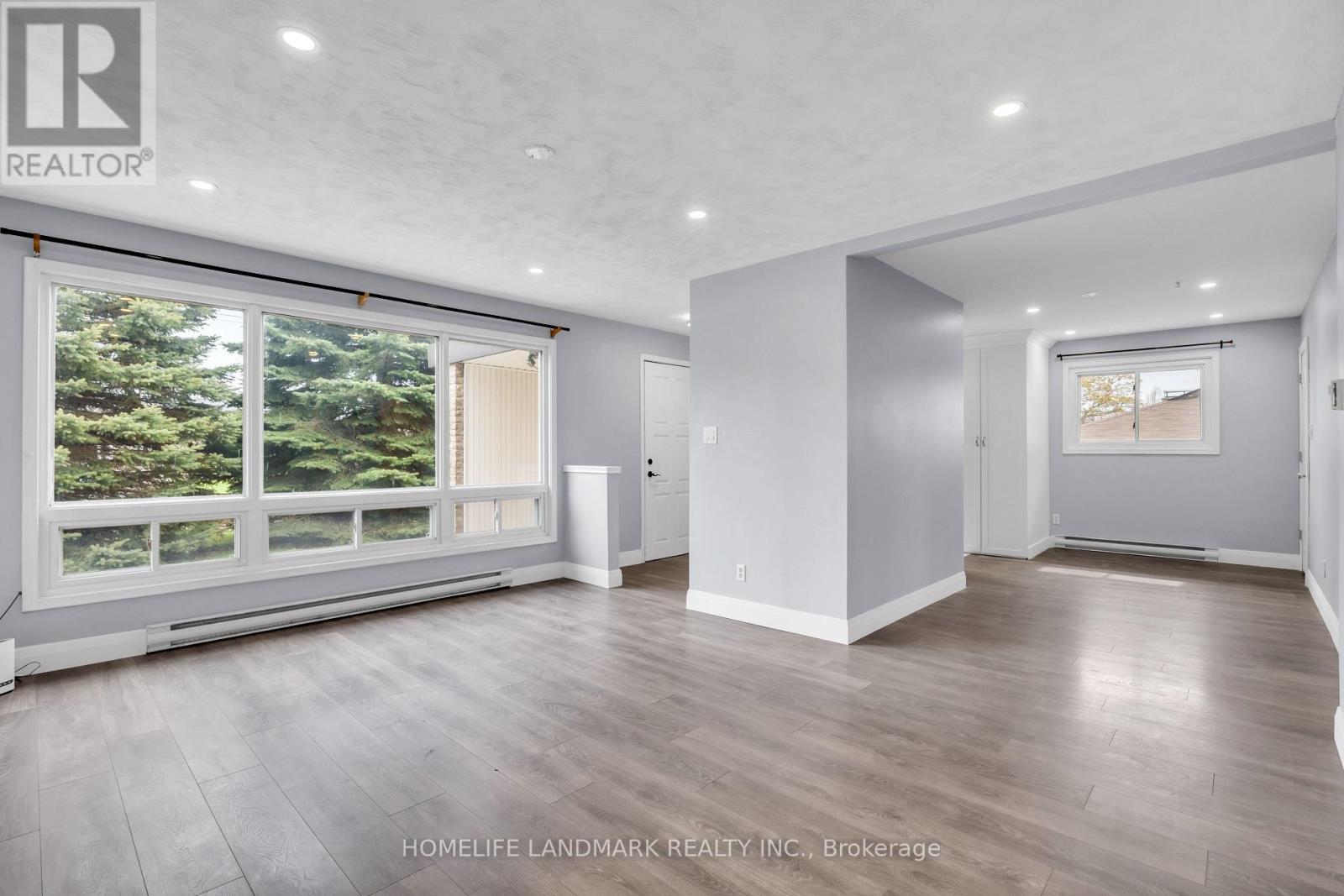 500 LARRY AVENUE - 6