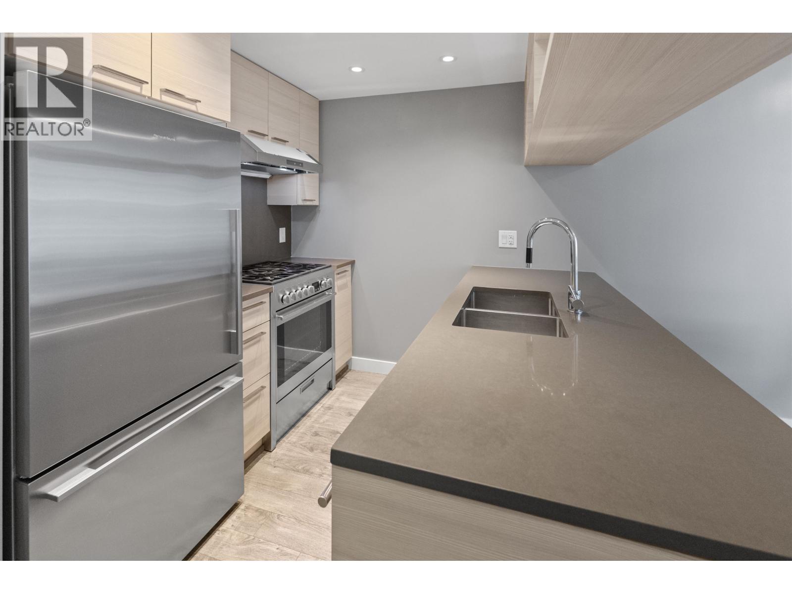 #1113-6188 NO. 3 Road, Richmond
