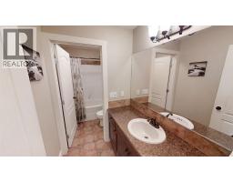 7337 Prospector Avenue Unit# 204, Radium Hot Springs, BC V0A1M0 Photo 11