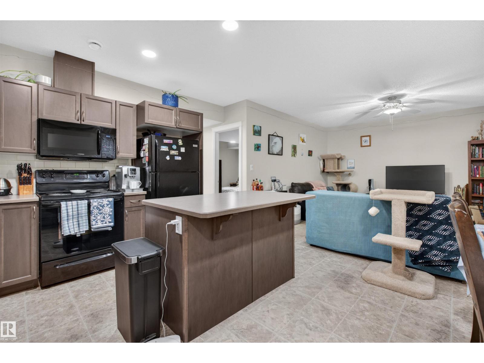 16528 132 ST NW - 21