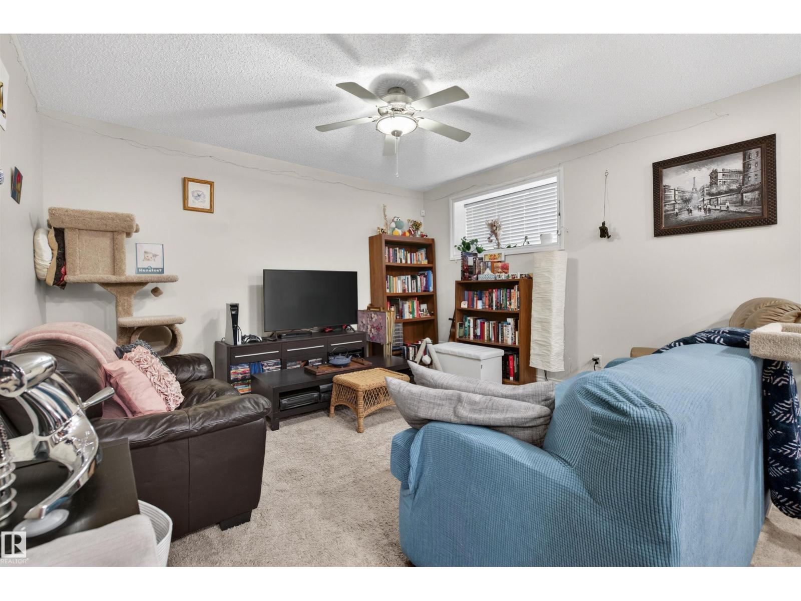 16528 132 ST NW - 23