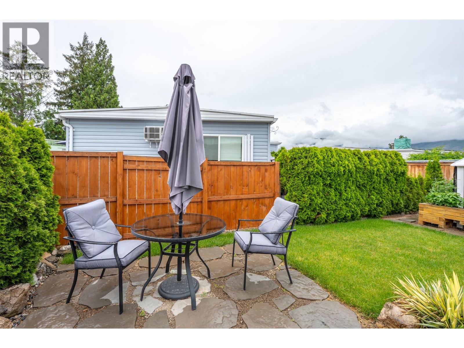 #56 98 Okanagan Avenue E - 31