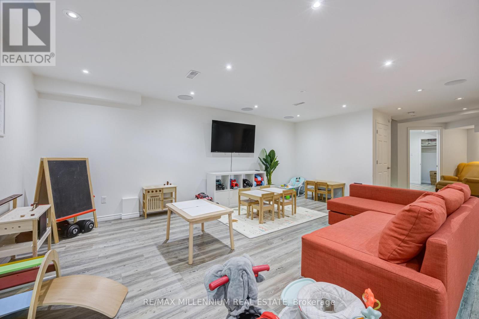 96 WINDWOOD DRIVE - 35