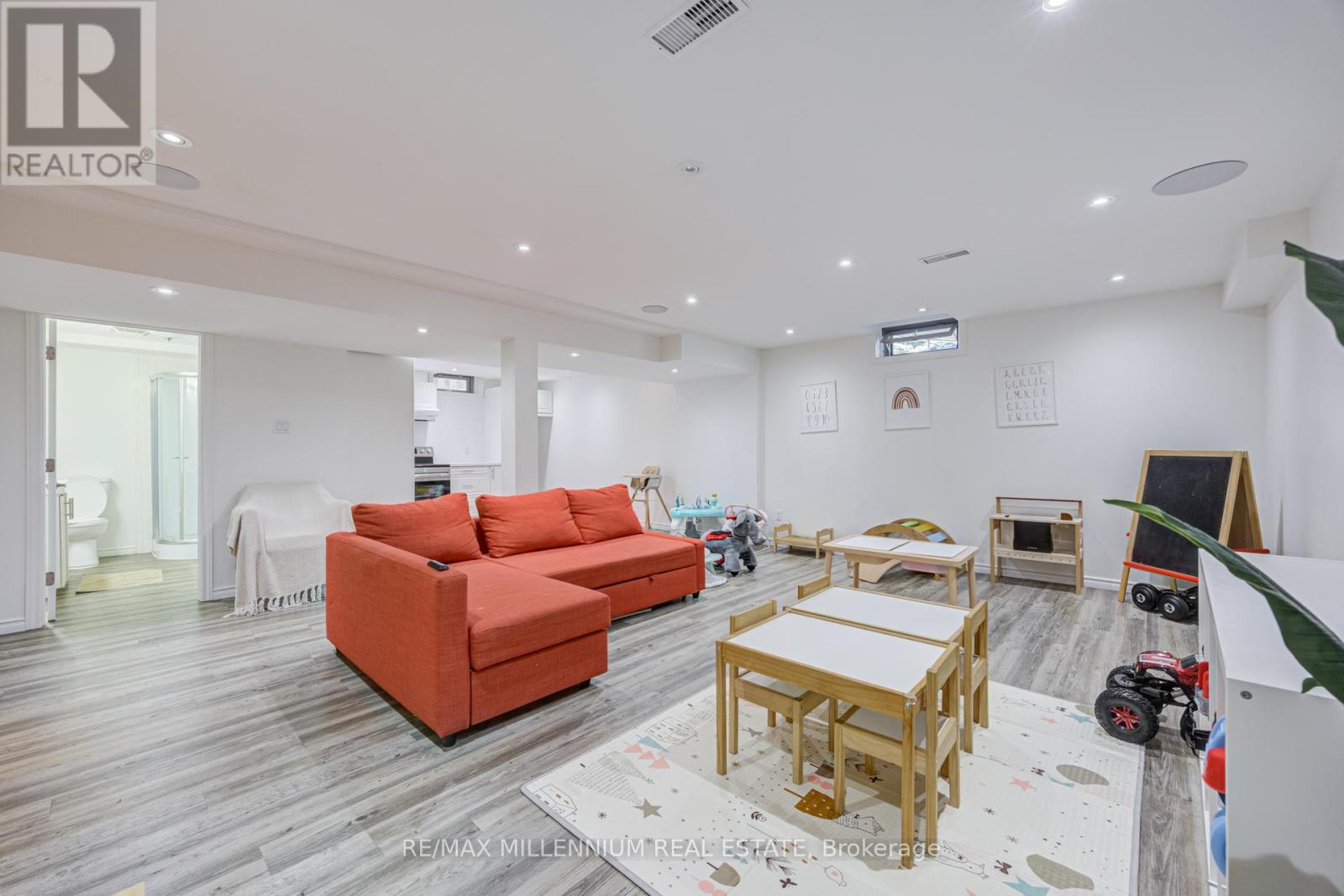 96 WINDWOOD DRIVE - 34