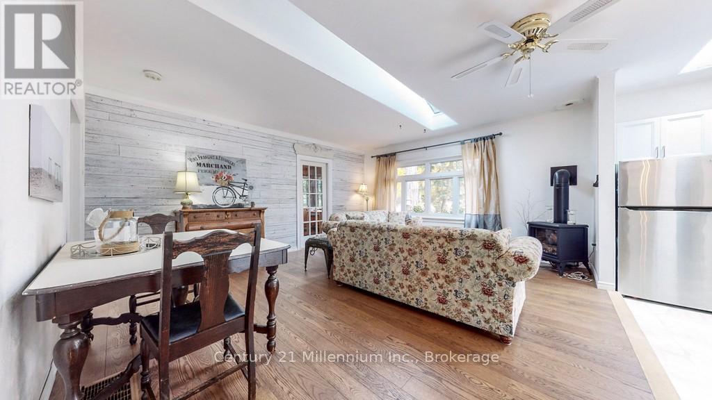 19 HASTINGS AVENUE - 16