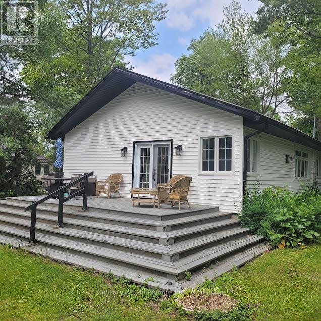 19 HASTINGS AVENUE - 3