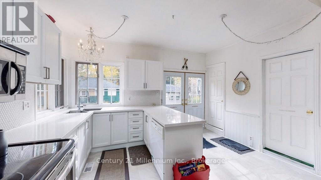 19 HASTINGS AVENUE - 6