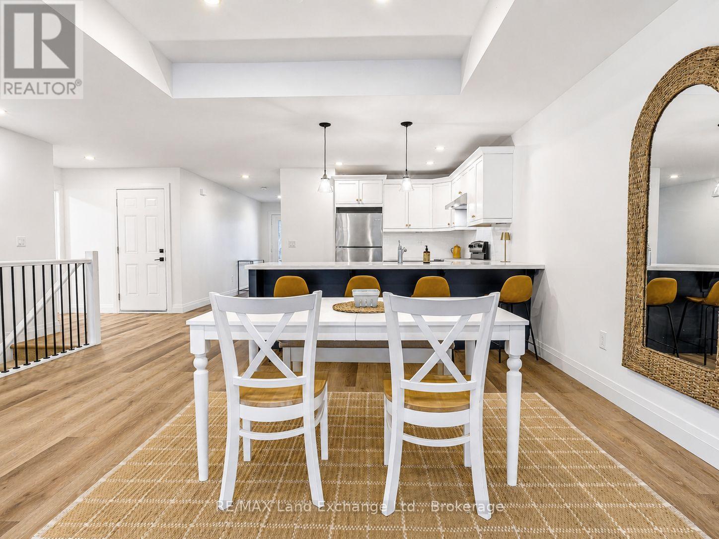#18 86 EAGLE COURT - 12