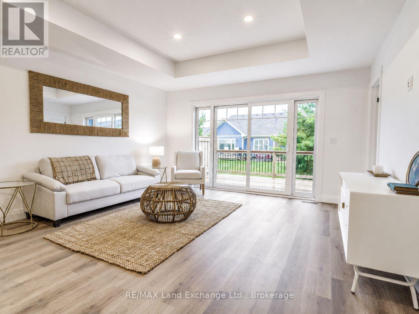 #18 86 EAGLE COURT - 20