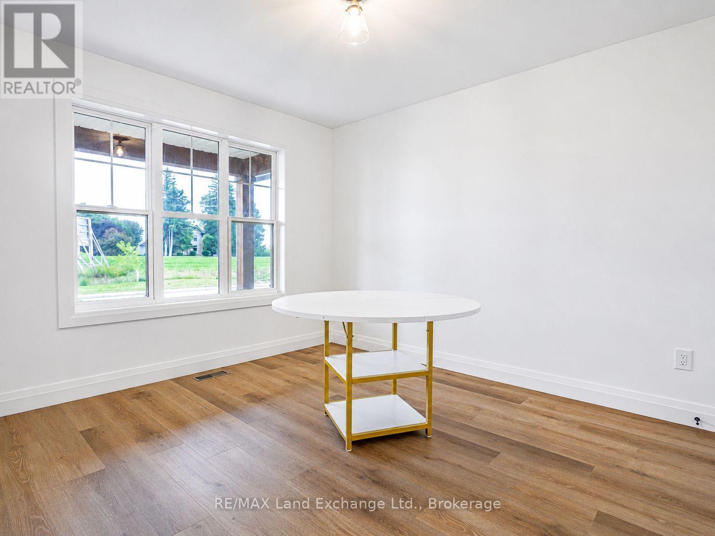 #18 86 EAGLE COURT - 28