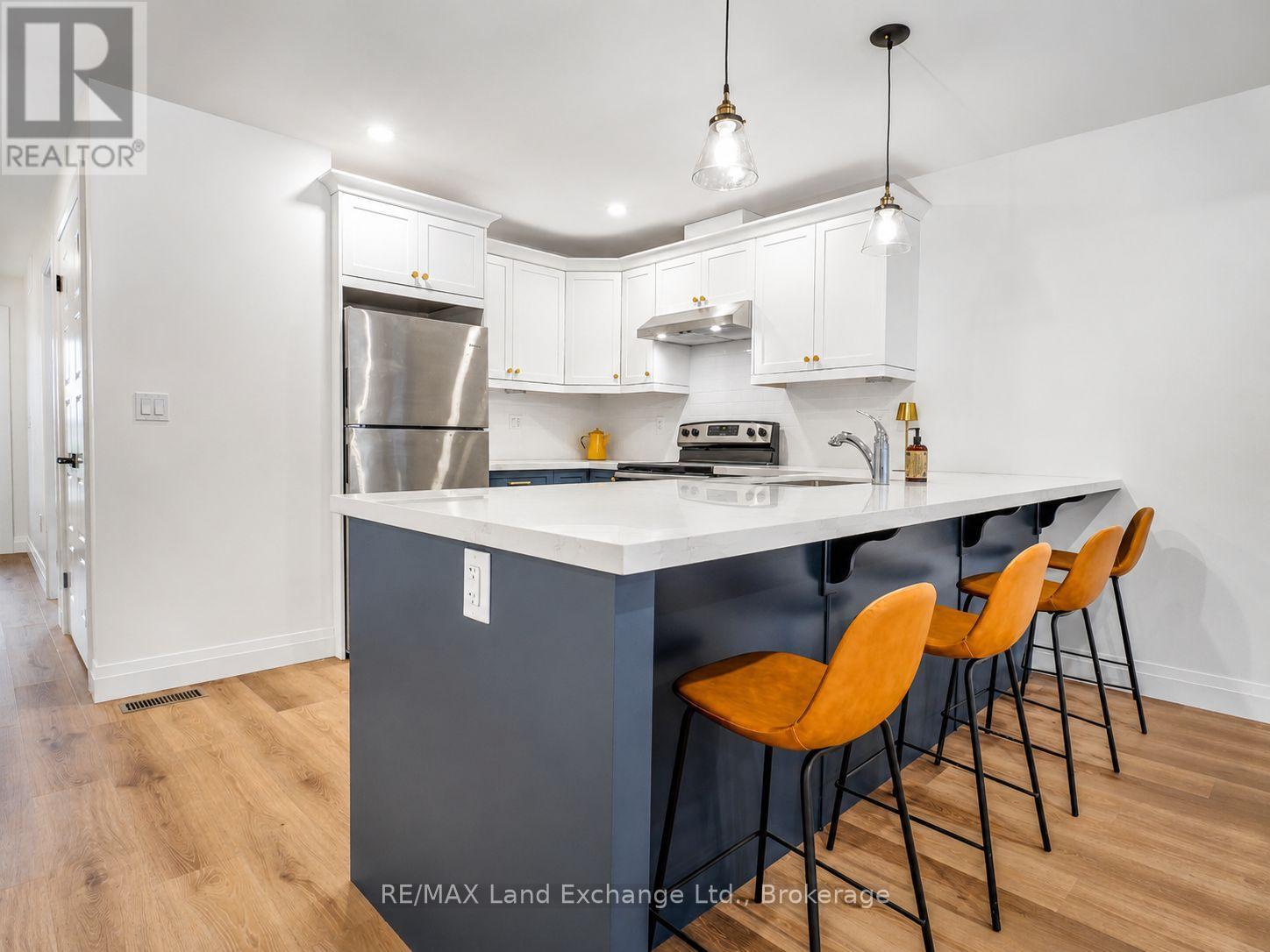#18 86 EAGLE COURT - 8