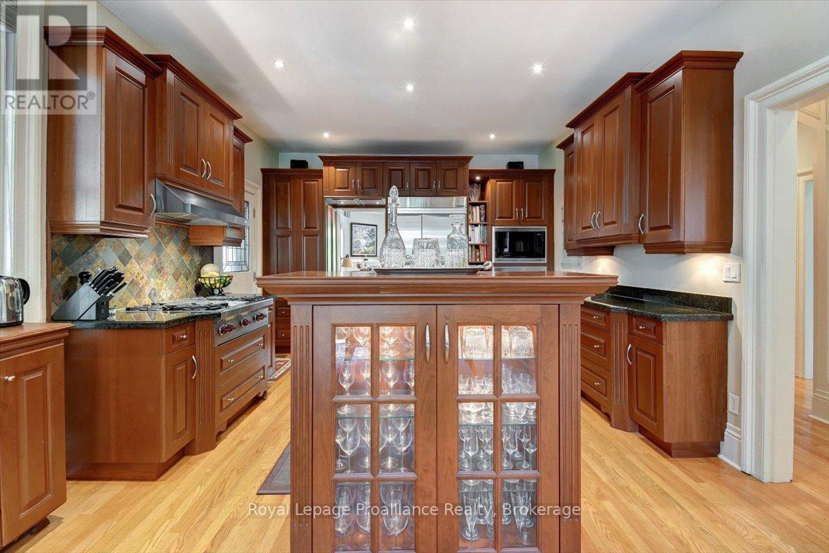 94 DORSET STREET W - 9