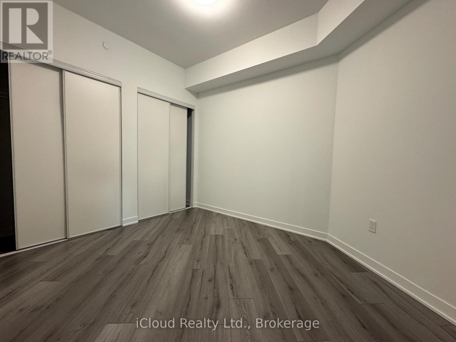 #417 395 DUNDAS STREET W - 13