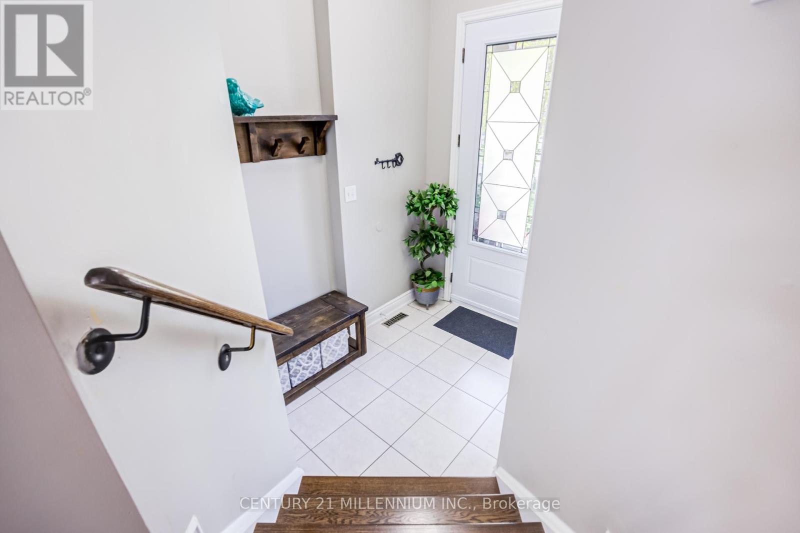 7 BRAMOAK CRESCENT - 3
