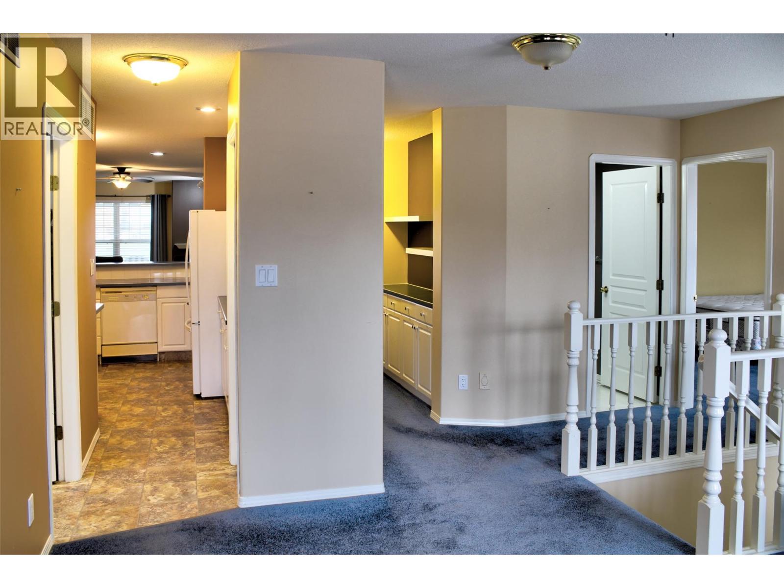 #31 303 Regent Avenue - 3
