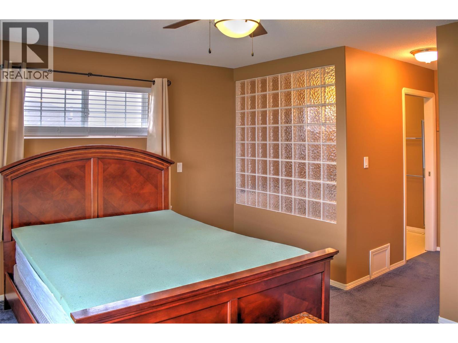 #31 303 Regent Avenue - 23