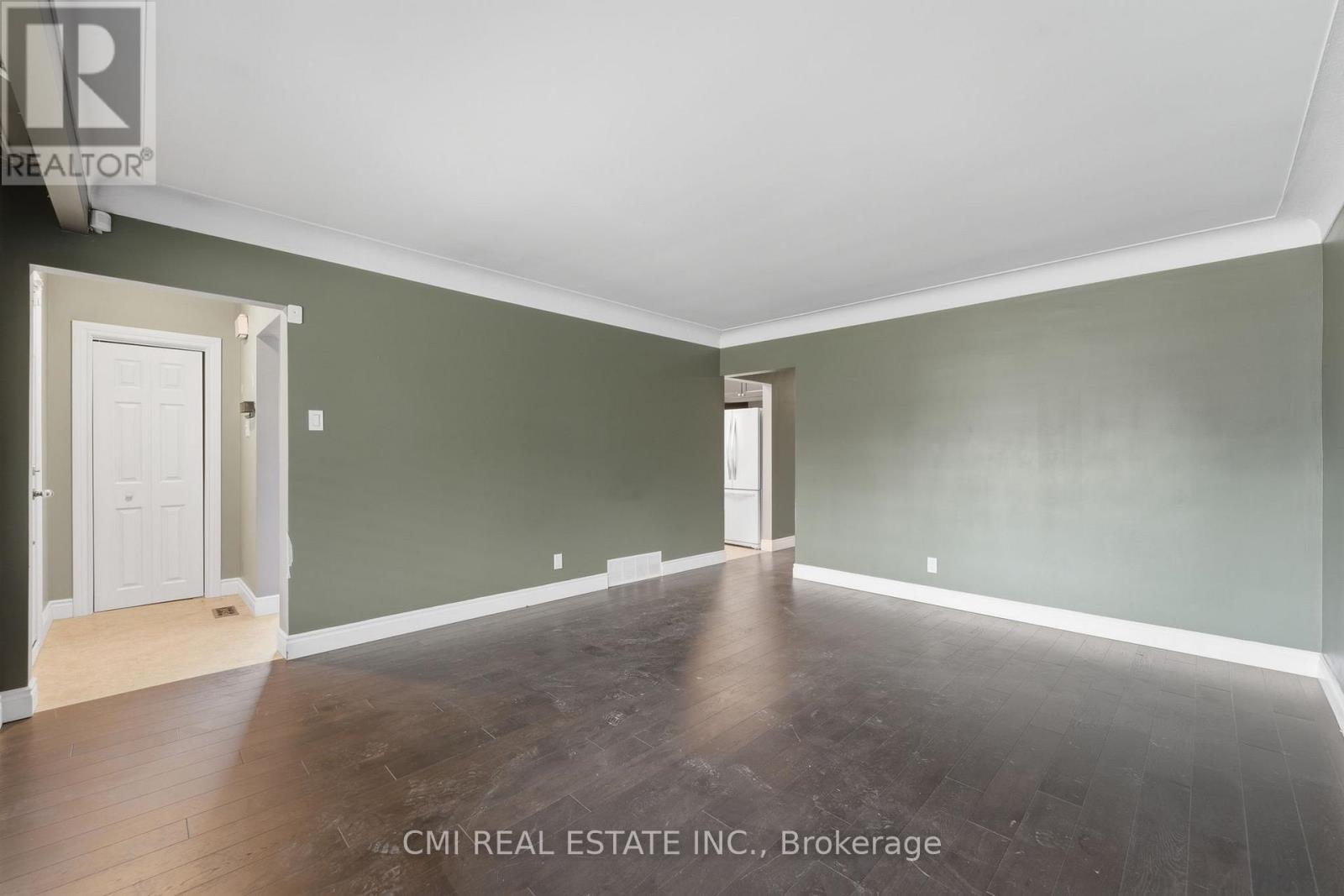251 FAIRRIDGE ROAD - 10