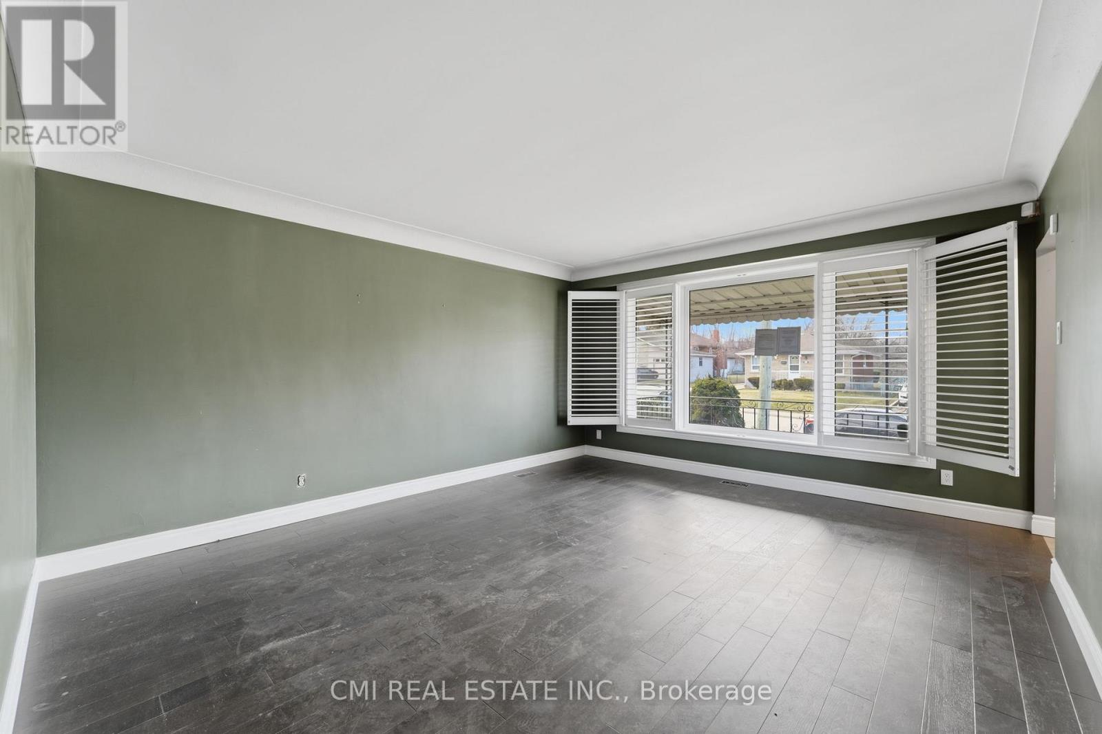 251 FAIRRIDGE ROAD - 11